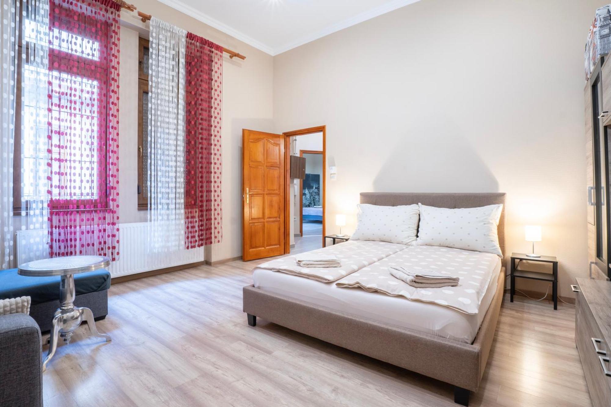 Appartement Near Opera In Downtown *